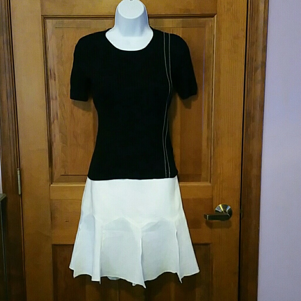 White House Black Market white linen skirt